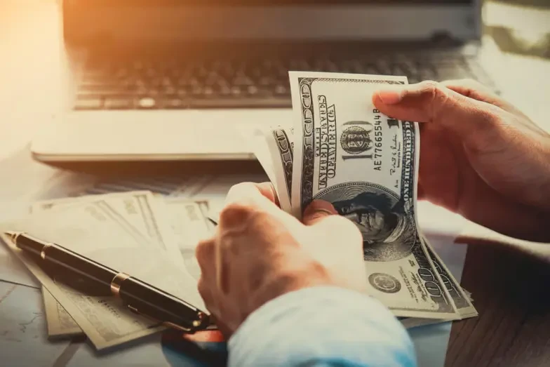 como-funciona-a-compra-de-dolares